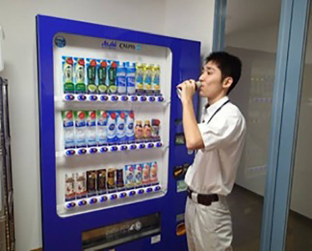 画像：自販機コーナー